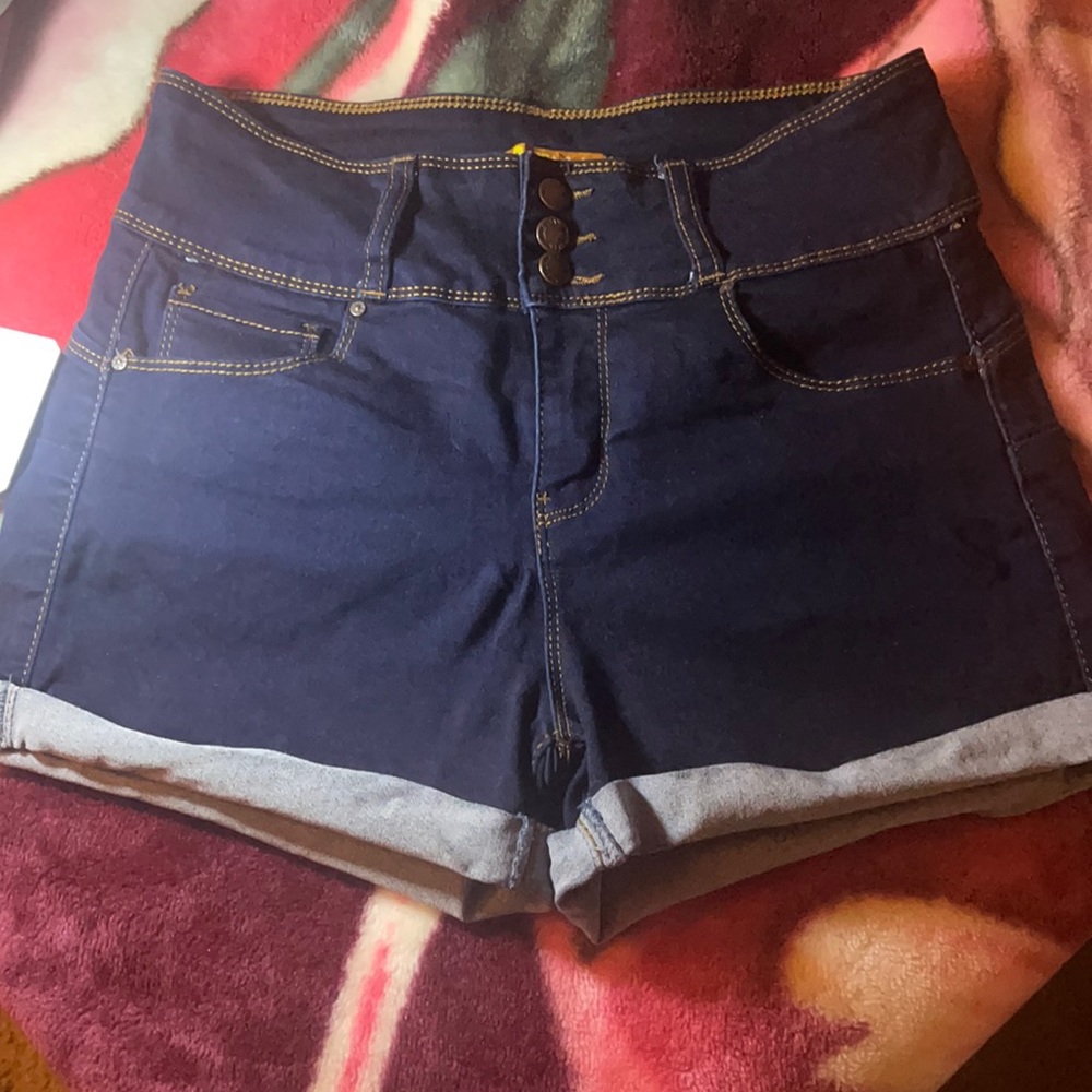 Wax jeans shorts